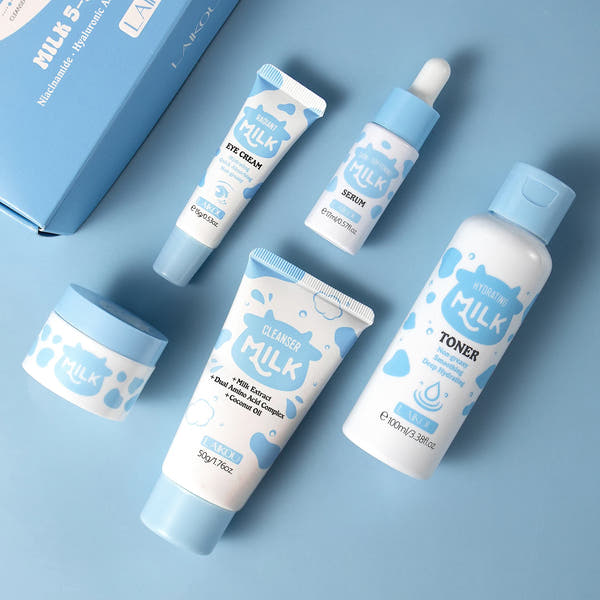 LAIKOU™ Milk Glow Set – Deep Hydration & Brightening Facial Kit